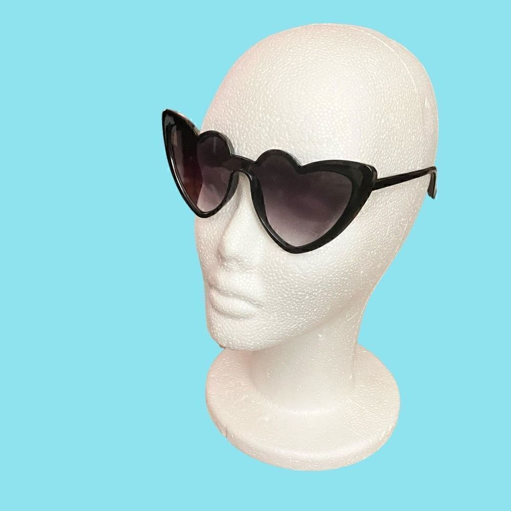 Crown & Ivy Heartshape Sunglasses / NWT